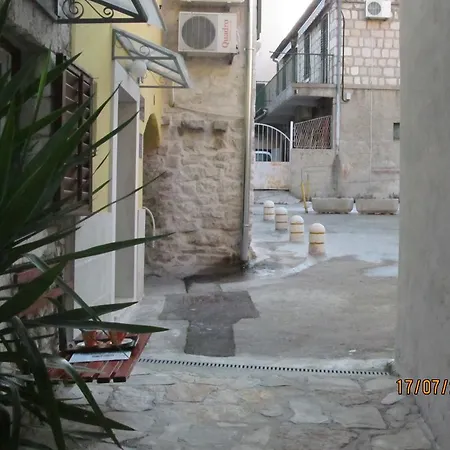 Palmin Dvor-jercic * Split