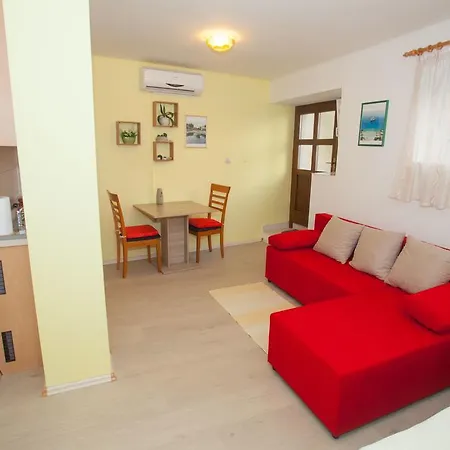 Apartment Palmin Dvor-jercic